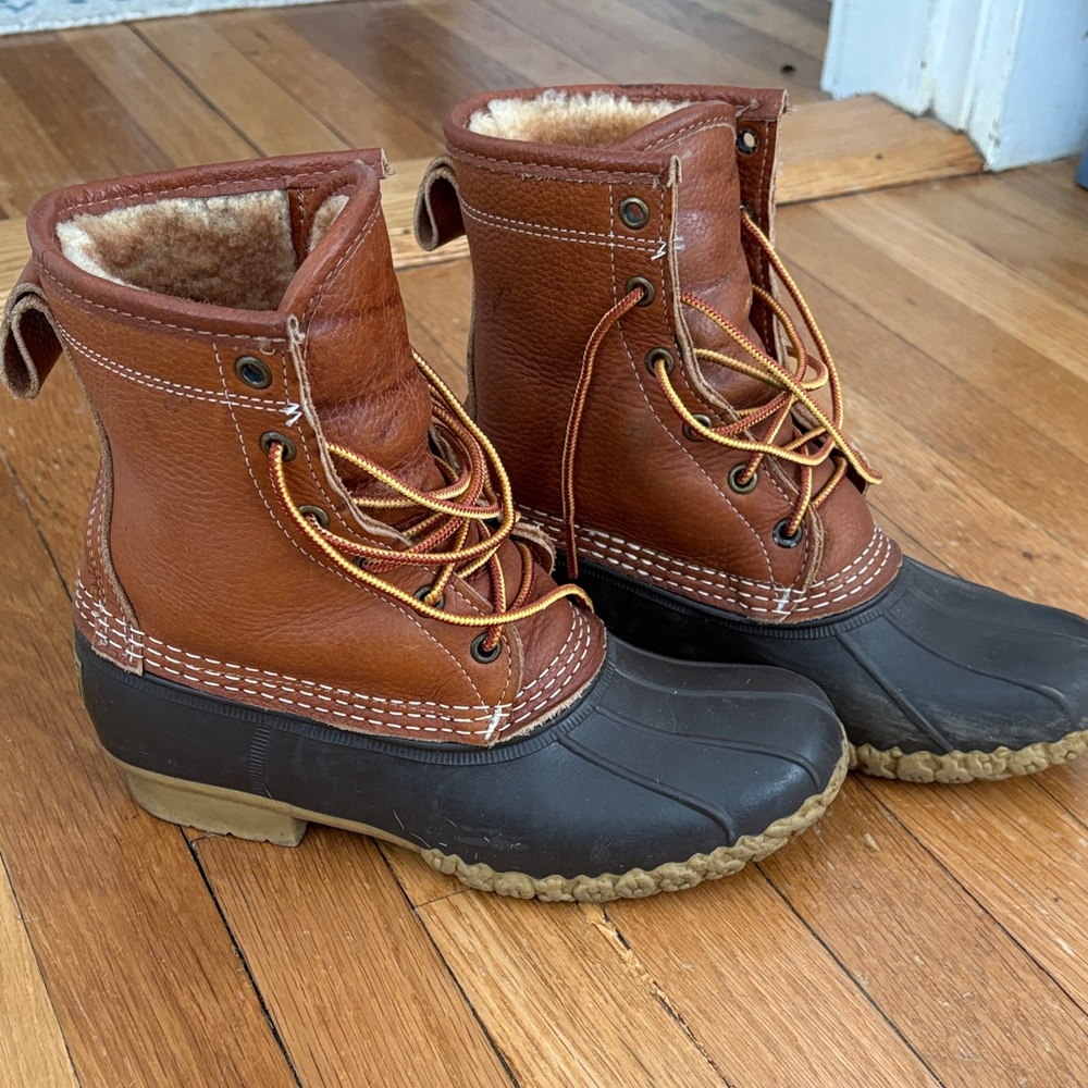 LL Bean 8” Shearling Lined Boots